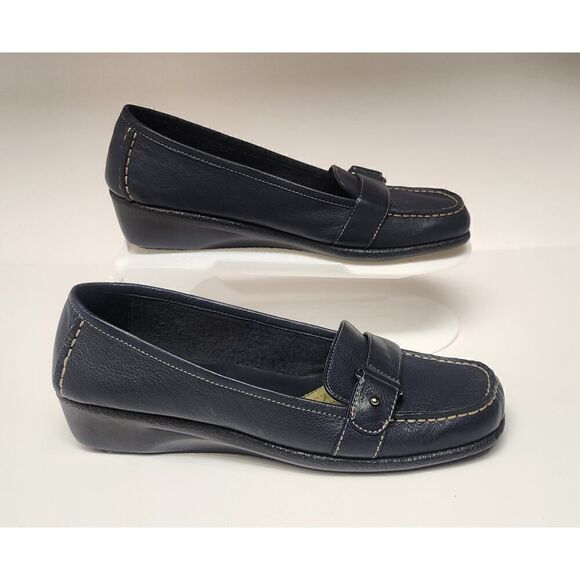 What's What By Aerosoles Low Wedge Slip On Loafer Shoes Color Blue Size 6M - Picture 3 of 11